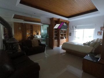 Residencia de 2,103 m2 en VENTA, Valle de San Ángel en San Pedro Garza García N.L.