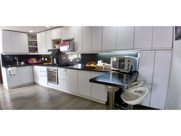 Medellín, El Poblado - La Tomatera: venta de apartamento dúplex