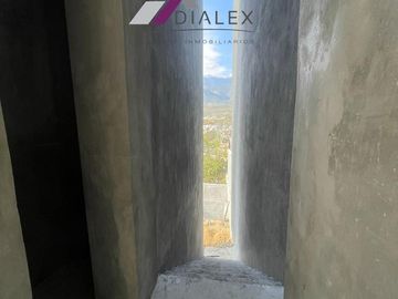 Fraccionamiento Bosques de San Pedro -CARRETERA NACIONAL- Casa VENTA Santiago 330 m2