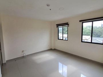 Departamento en venta vía a la costa km19 con 147m2, planta baja con patio y parqueo ER
