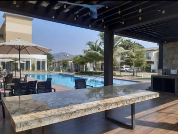 Departamento en venta vía a la costa km19 con 147m2, planta baja con patio y parqueo ER