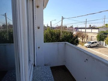 Casa para 2 Familias en venta en Merlo Norte