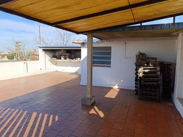 Casa para 2 Familias en venta en Merlo Norte