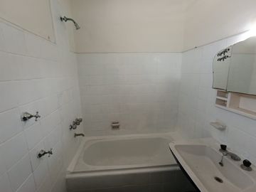 Casa para 2 Familias en venta en Merlo Norte