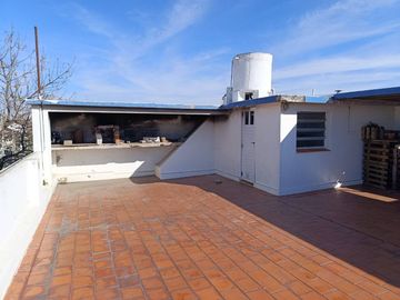Casa para 2 Familias en venta en Merlo Norte