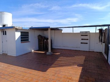 Casa para 2 Familias en venta en Merlo Norte