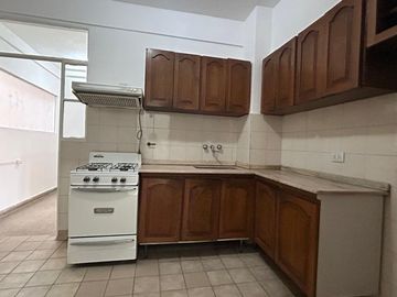 VENTA DEPTO 2 DORM. Y ESTUDIO, SOBRE V SARSFIELD