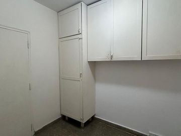 VENTA DEPTO 2 DORM. Y ESTUDIO, SOBRE V SARSFIELD
