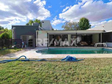 CASA EN BARRIO PRIVADO LAS PERGOLAS CIPOLLETTI