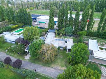 CASA EN BARRIO PRIVADO LAS PERGOLAS CIPOLLETTI