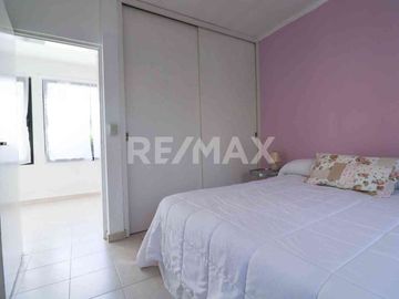 CASA EN BARRIO PRIVADO LAS PERGOLAS CIPOLLETTI