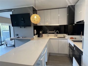 Departamento en Venta en San Francisco de Asis con Av. Las Condes, Cantagallo. Las Condes