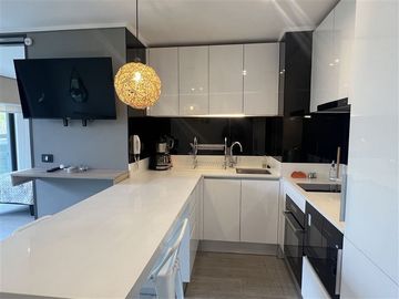 Departamento en Venta en San Francisco de Asis con Av. Las Condes, Cantagallo. Las Condes