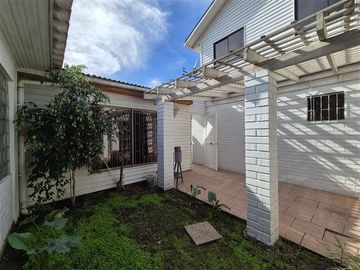 Casa en Venta en Marta Colvin 1530