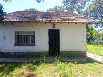 VENTA CASA EN VILLA GESELL A REFACCIONAR