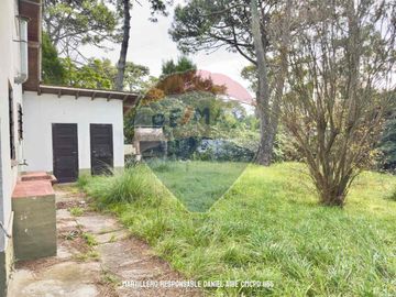 VENTA CASA EN VILLA GESELL A REFACCIONAR