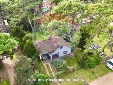 VENTA CASA EN VILLA GESELL A REFACCIONAR