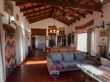 VENTA CASA CON PILETA VILLA GIARDINO, CORDOBA