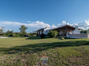 VENTA CASA CON PILETA VILLA GIARDINO, CORDOBA