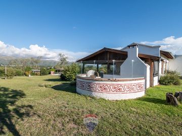 VENTA CASA CON PILETA VILLA GIARDINO, CORDOBA