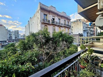 VENTA DEPARTAMENTO 2 AMB BALVANERA DOBLE BALCÓN