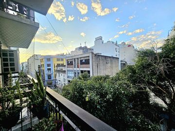 VENTA DEPARTAMENTO 2 AMB BALVANERA DOBLE BALCÓN