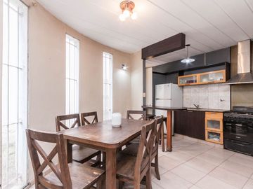 DUPLEX VENTA TEMPERLEY 3 AMBIENTES CON COCHERA