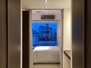 Venta Depto 2 amb amoblado terraza en Balvanera