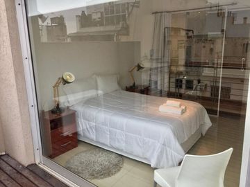 Venta Depto 2 amb amoblado terraza en Balvanera