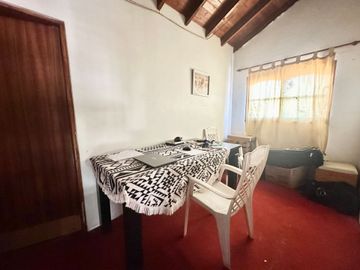 VENTA CASA 6 AMB Y PATIO - EL PALOMAR