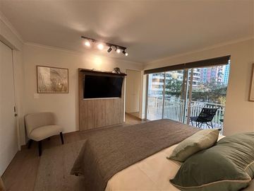 Departamento en Venta en Enrique Foster Norte/Apoquindo