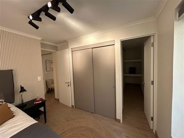 Departamento en Venta en Enrique Foster Norte/Apoquindo