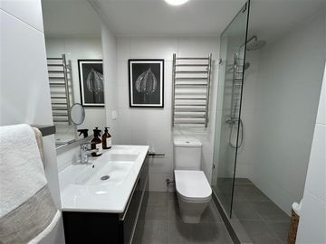 Departamento en Venta en Enrique Foster Norte/Apoquindo