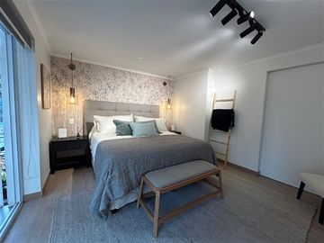 Departamento en Venta en Enrique Foster Norte/Apoquindo