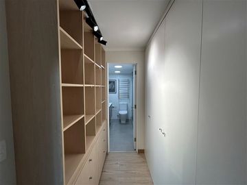 Departamento en Venta en Enrique Foster Norte/Apoquindo