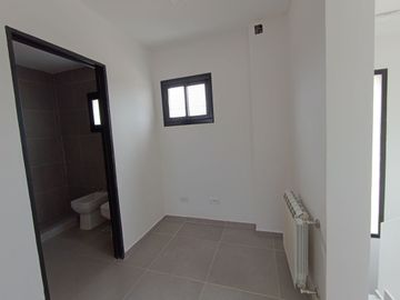 ALQUILER CASA EN SALTO PROVINCIA DE BUENOS AIRES