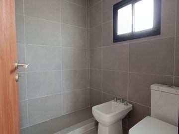ALQUILER CASA EN SALTO PROVINCIA DE BUENOS AIRES