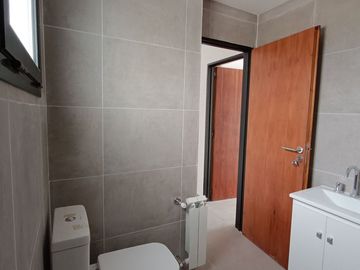 ALQUILER CASA EN SALTO PROVINCIA DE BUENOS AIRES
