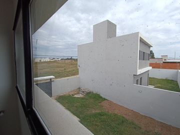 ALQUILER CASA EN SALTO PROVINCIA DE BUENOS AIRES