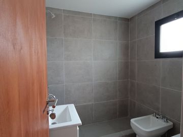 ALQUILER CASA EN SALTO PROVINCIA DE BUENOS AIRES