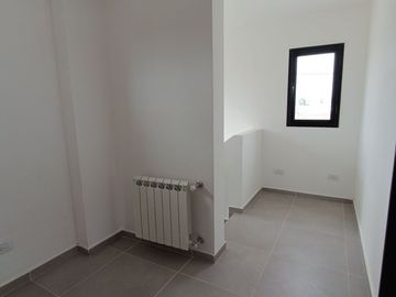 ALQUILER CASA EN SALTO PROVINCIA DE BUENOS AIRES