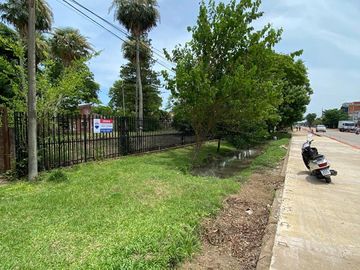 CHALET EX UCAL EN VENTA SOBRE AV. 9 DE JULIO 5 AMB