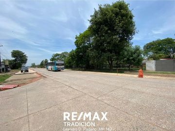 CHALET EX UCAL EN VENTA SOBRE AV. 9 DE JULIO 5 AMB