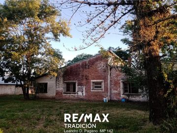 CHALET EX UCAL EN VENTA SOBRE AV. 9 DE JULIO 5 AMB