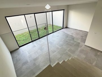 Casa en Venta en Valle Imperial Zapopan