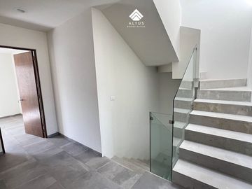 Casa en Venta en Valle Imperial Zapopan