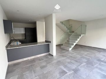 Casa en Venta en Valle Imperial Zapopan