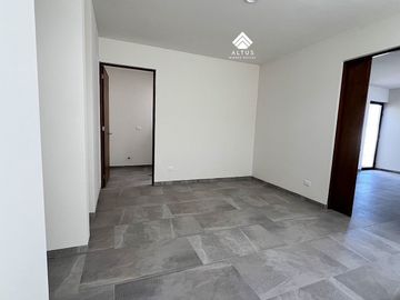 Casa en Venta en Valle Imperial Zapopan