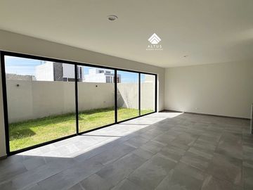 Casa en Venta en Valle Imperial Zapopan