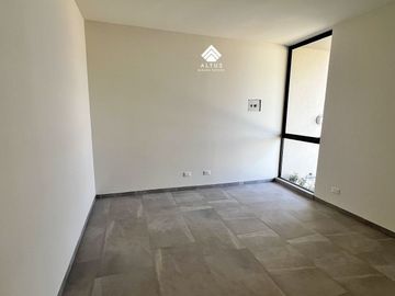 Casa en Venta en Valle Imperial Zapopan